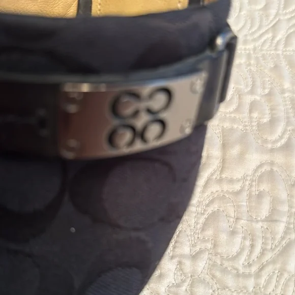 Coach clogs. - Picture 3 of 6